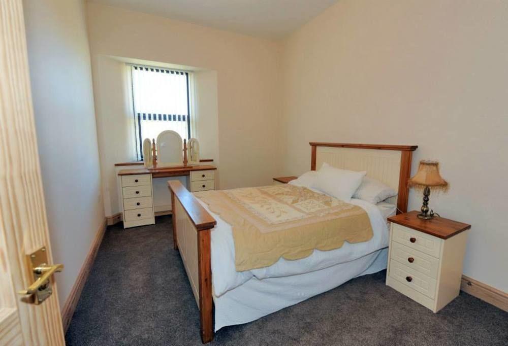 Old Police House Bed and Breakfast Haverfordwest Esterno foto
